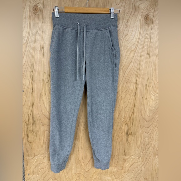 LULULEMON Warm Down Jogger II Heathered Core Medium Grey Size 4 - Picture 1 of 8